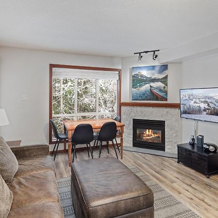 Glaciers Reach By Allseason Vacation Rentals Whistler Exterior foto