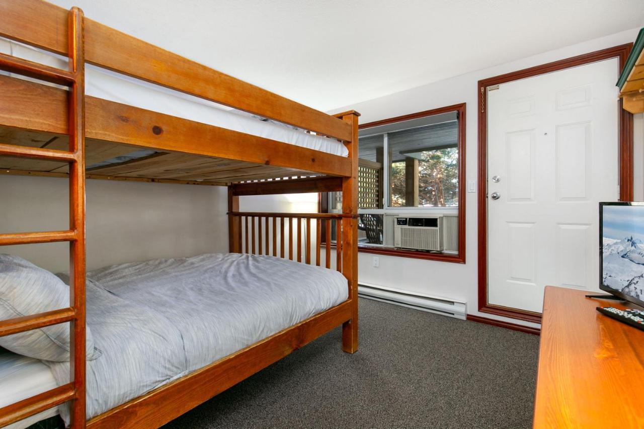 Glaciers Reach By Allseason Vacation Rentals Whistler Exterior foto