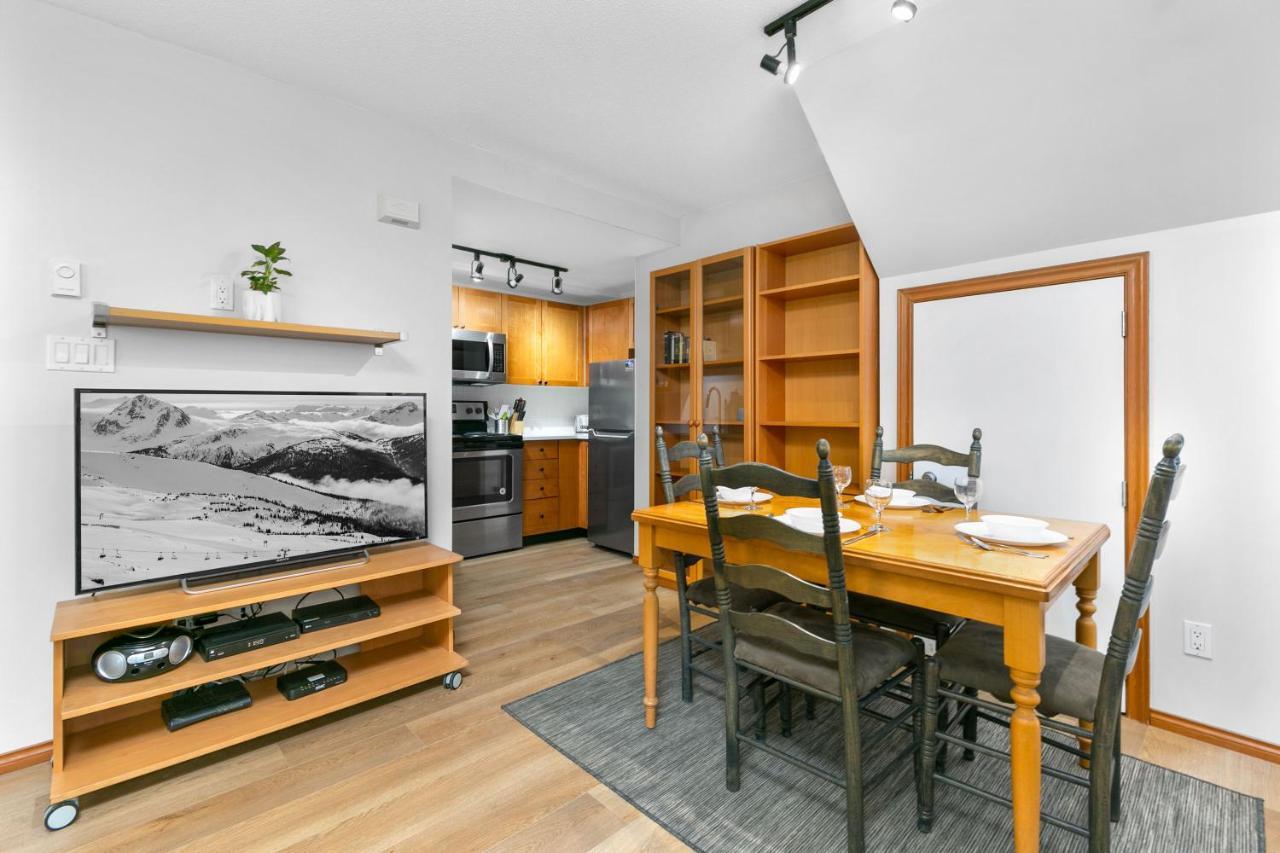 Glaciers Reach By Allseason Vacation Rentals Whistler Exterior foto