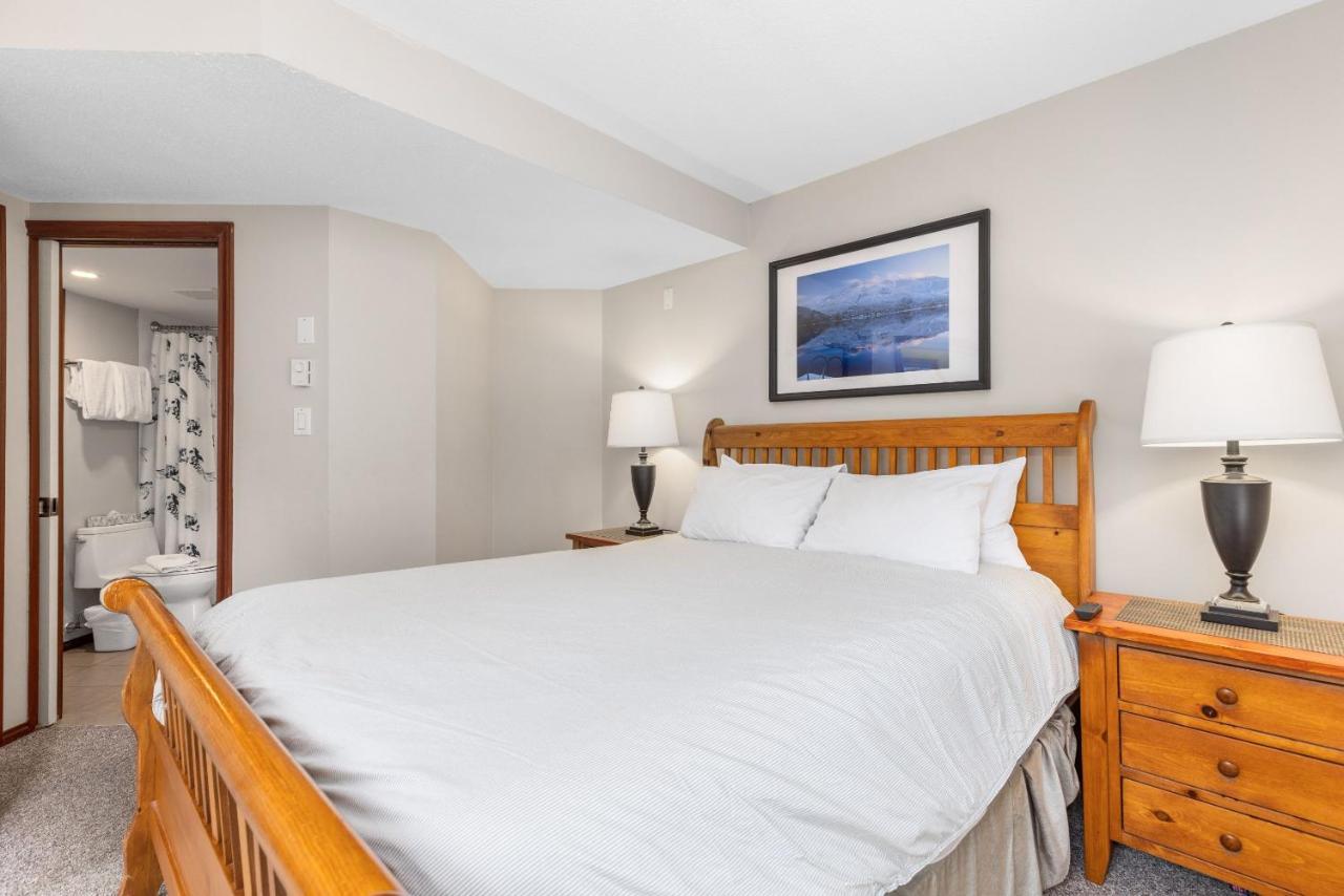 Glaciers Reach By Allseason Vacation Rentals Whistler Exterior foto