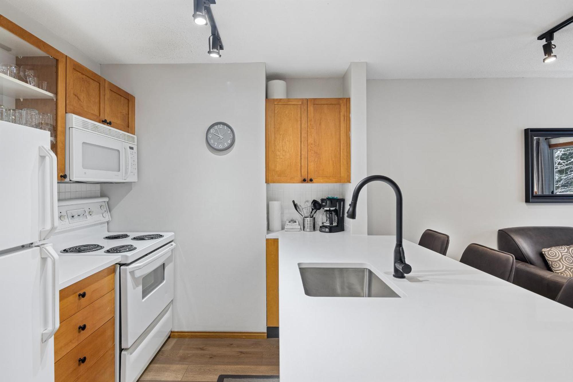 Glaciers Reach By Allseason Vacation Rentals Whistler Exterior foto