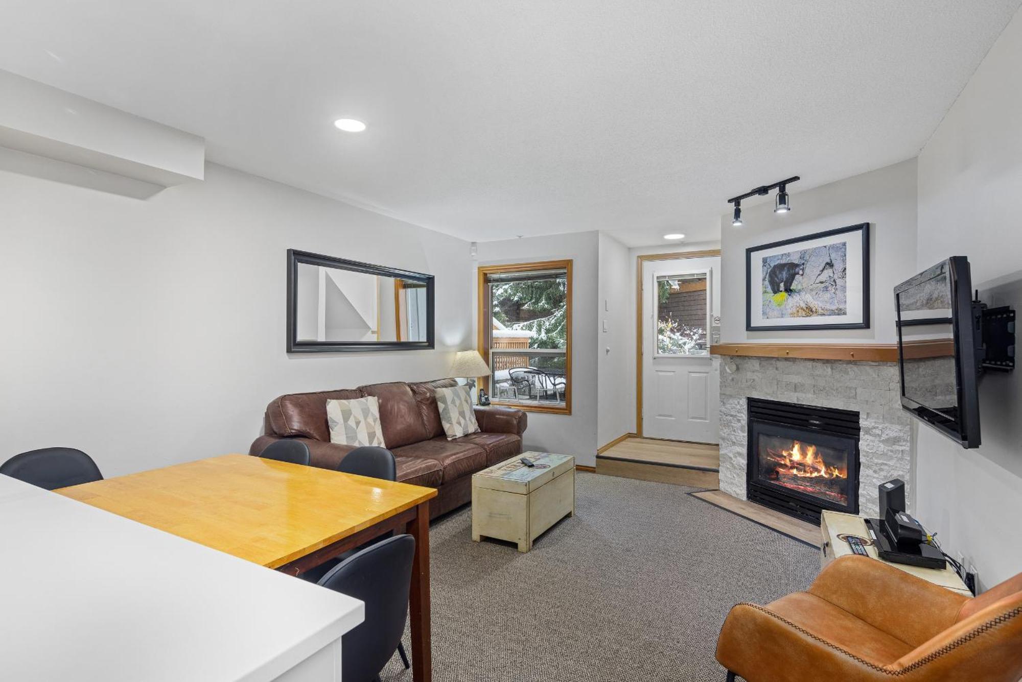 Glaciers Reach By Allseason Vacation Rentals Whistler Exterior foto