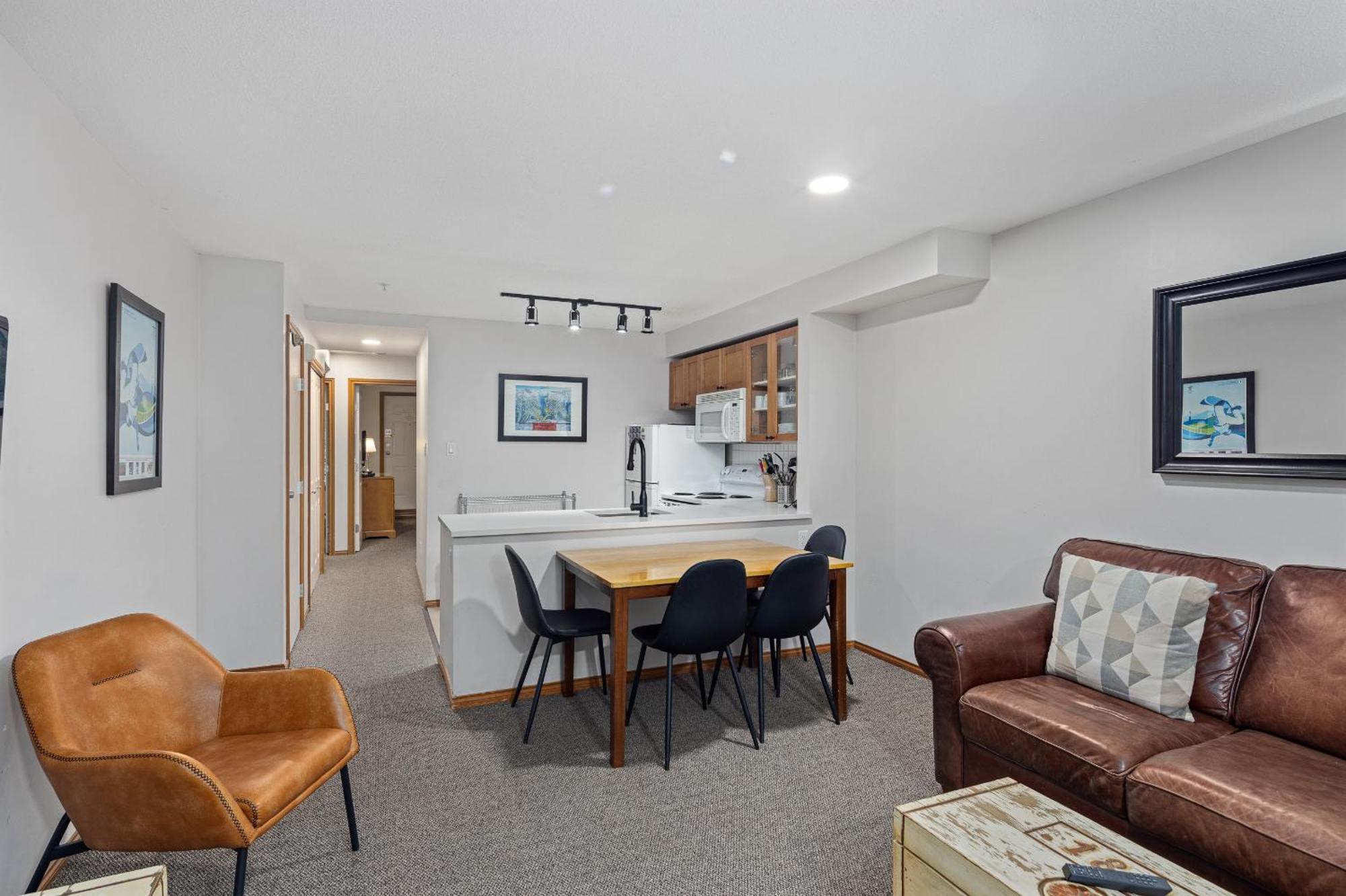 Glaciers Reach By Allseason Vacation Rentals Whistler Exterior foto