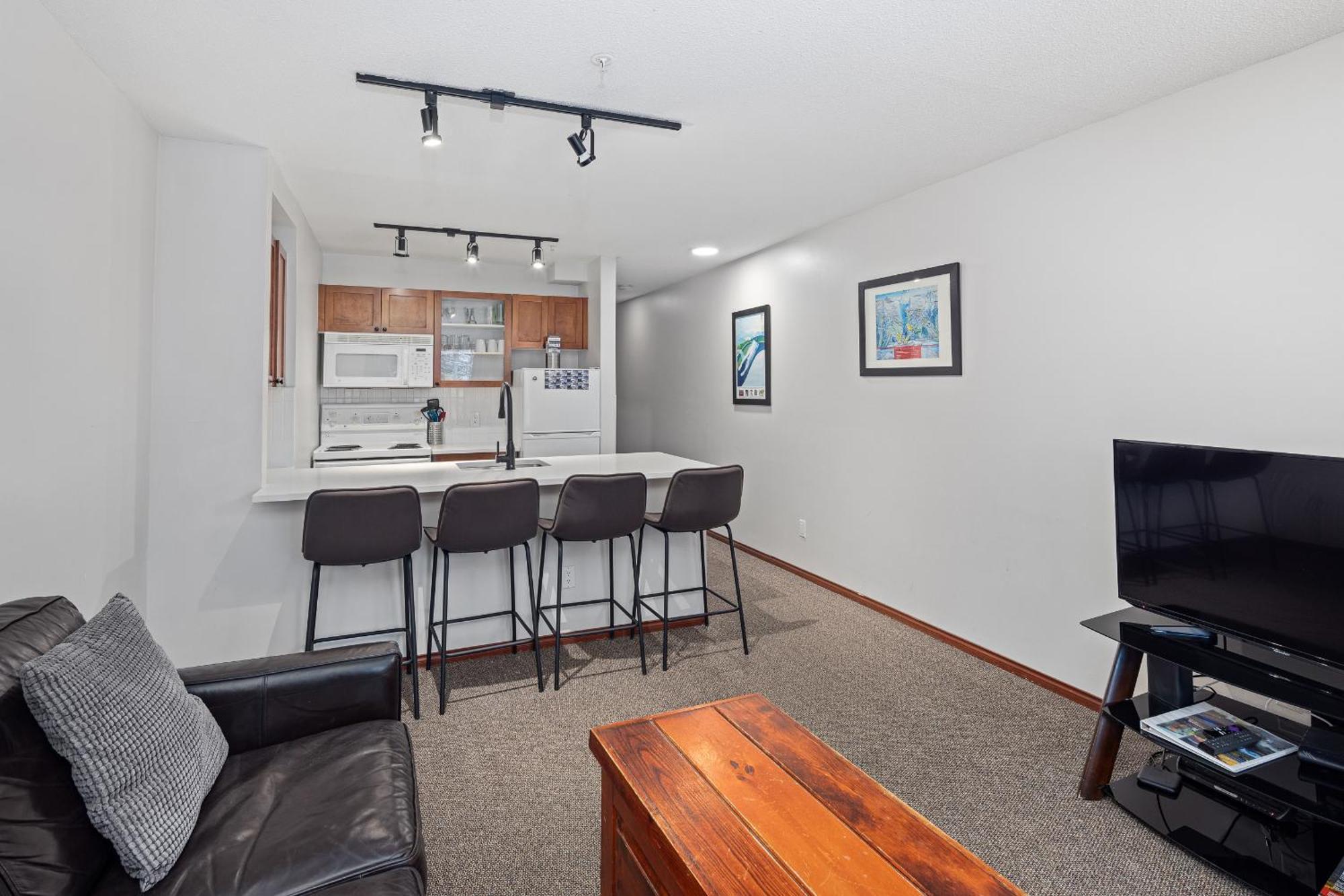 Glaciers Reach By Allseason Vacation Rentals Whistler Exterior foto
